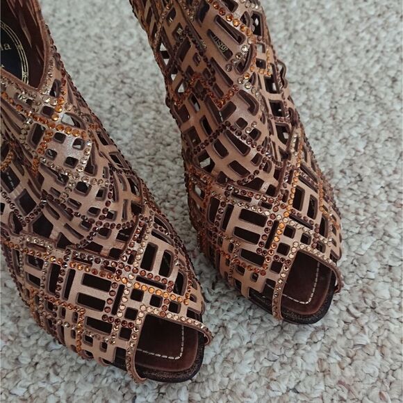 Rene Caovilla gold tone leather embellished Swarovski crystals booties size 36.5 - Picture 4 of 14